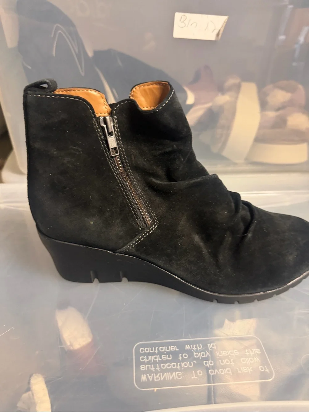 Comfortiva women’s Khele Zip Wedge Ankle Boots Black Nubuck Size 9.5 Wide